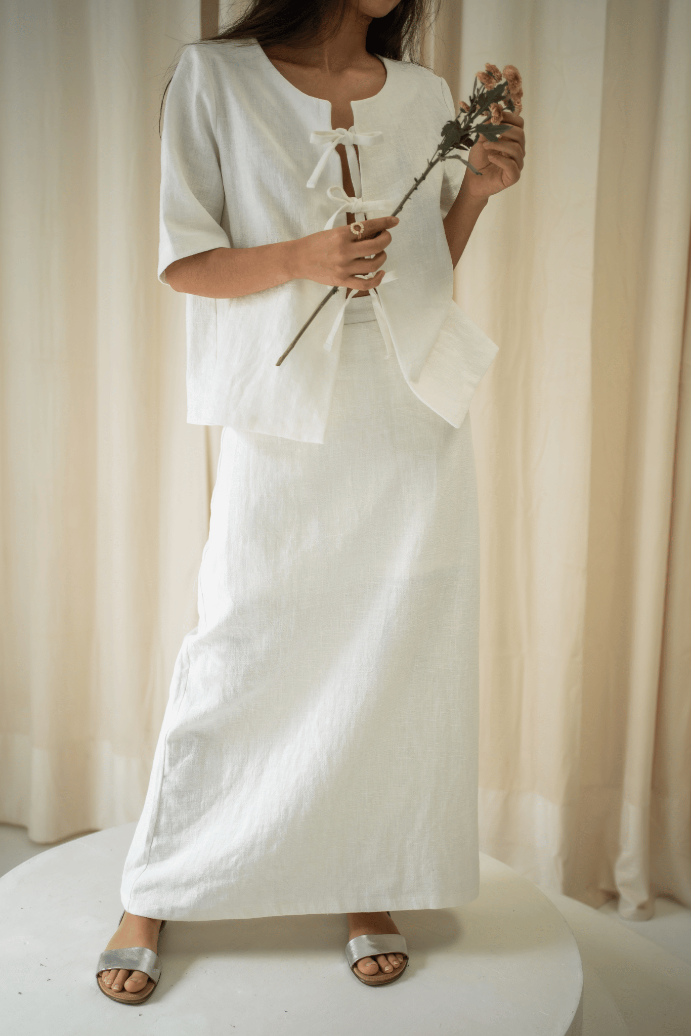Irina - Blouse ivoire avec boucles