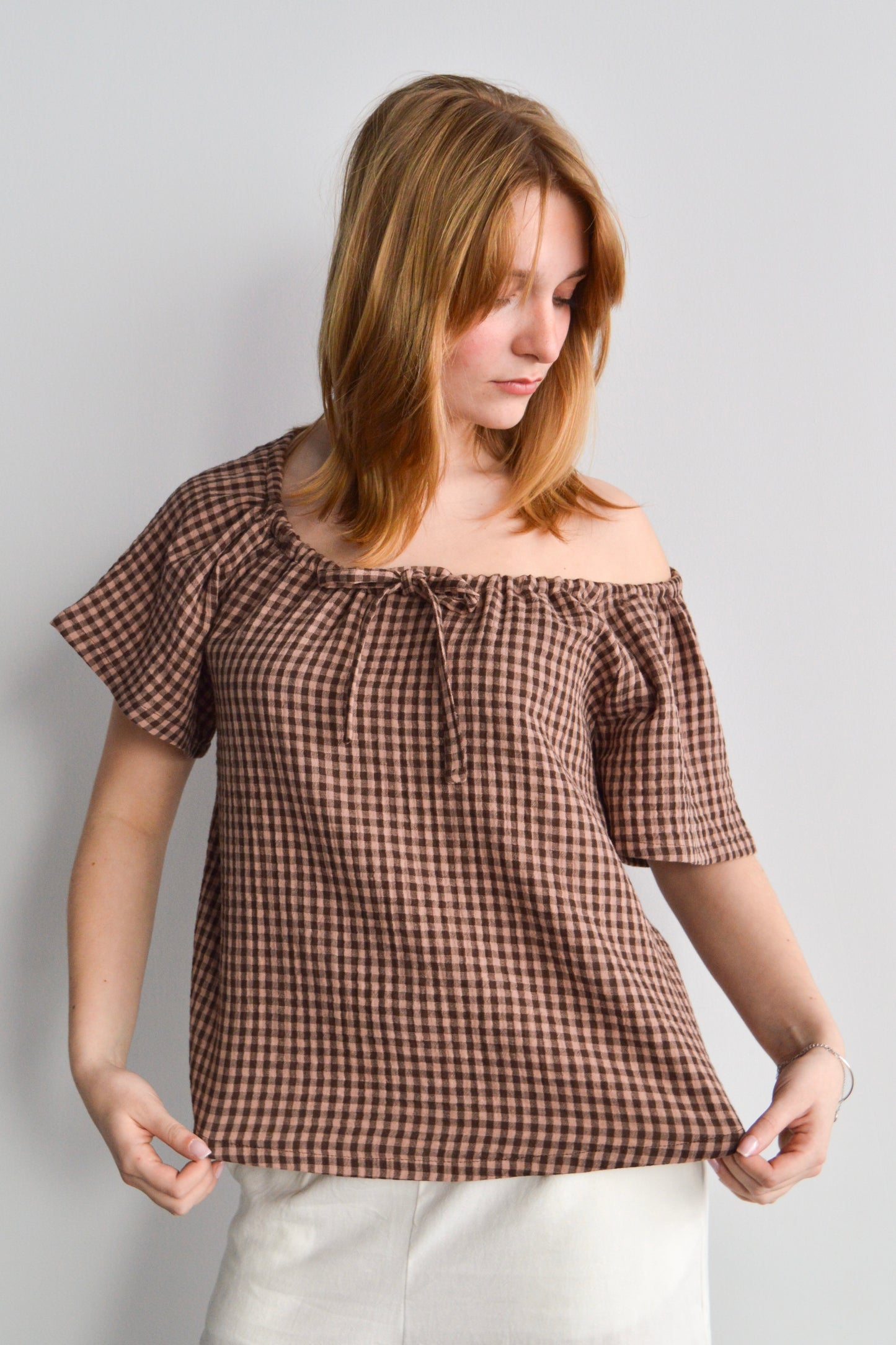 Solace - Blouse paysanne à carreaux roses et bruns